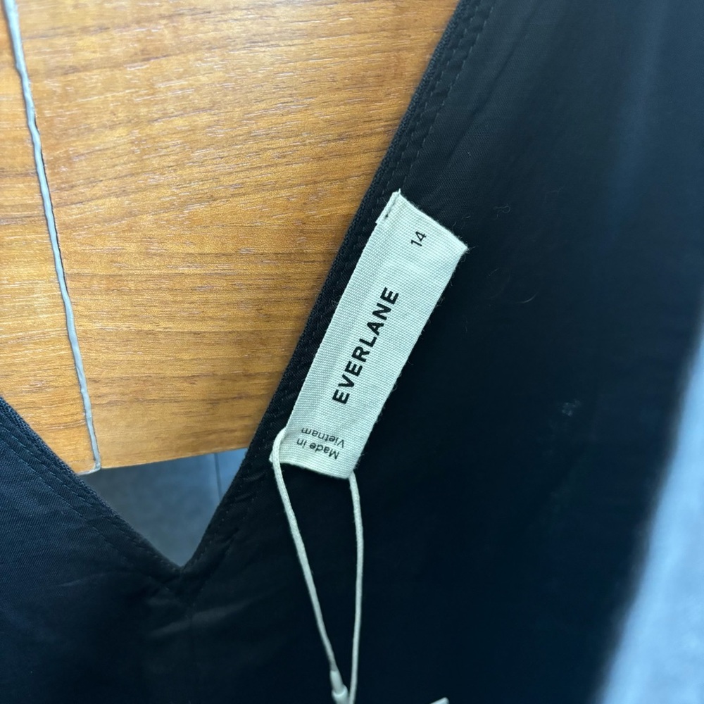 NWT Everlane The Linen V-Neck Midi Black Dress, Size 14 - Picture 11 of 16